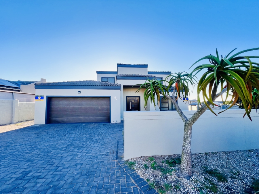 4 Bedroom Property for Sale in Country Club Western Cape